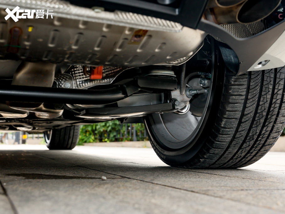 2023 4.4 V8 530PS װl