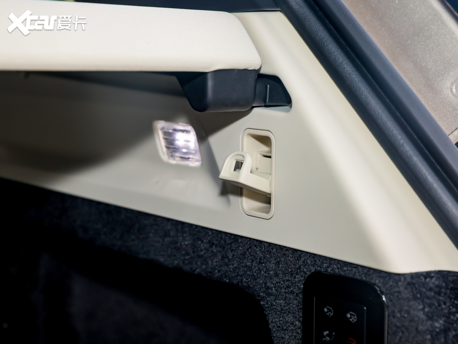 2023 4.4 V8 530PS װl(f)