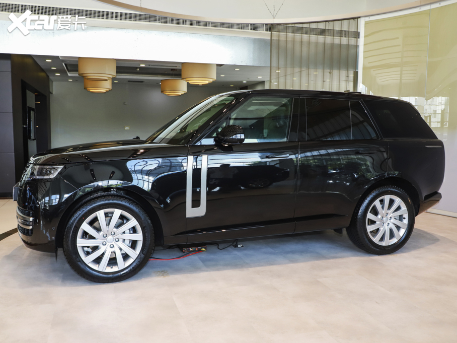 2023 3.0 L6 360PS ʢ