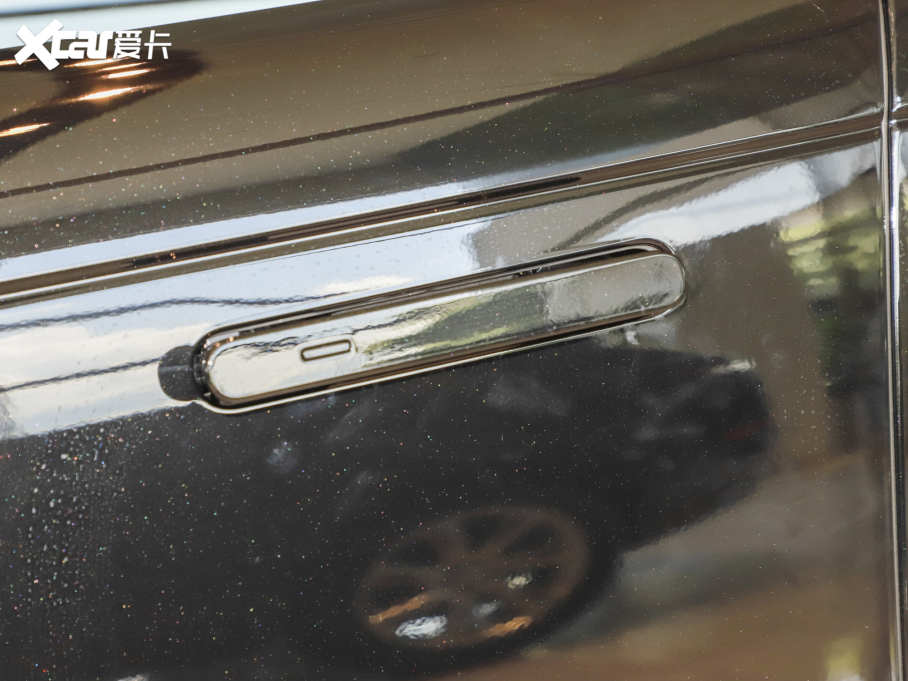 2023 3.0 L6 360PS ʢ