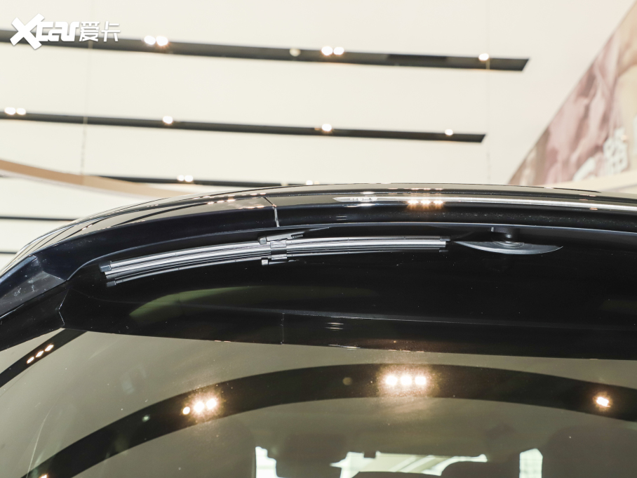 2023 3.0 L6 360PS ʢ