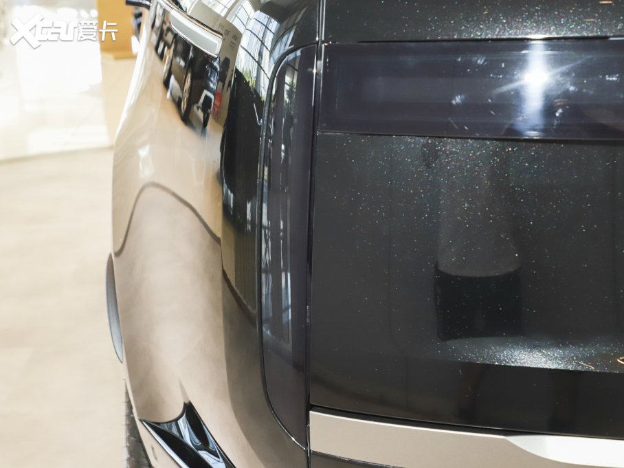 2023 3.0 L6 360PS ʢ