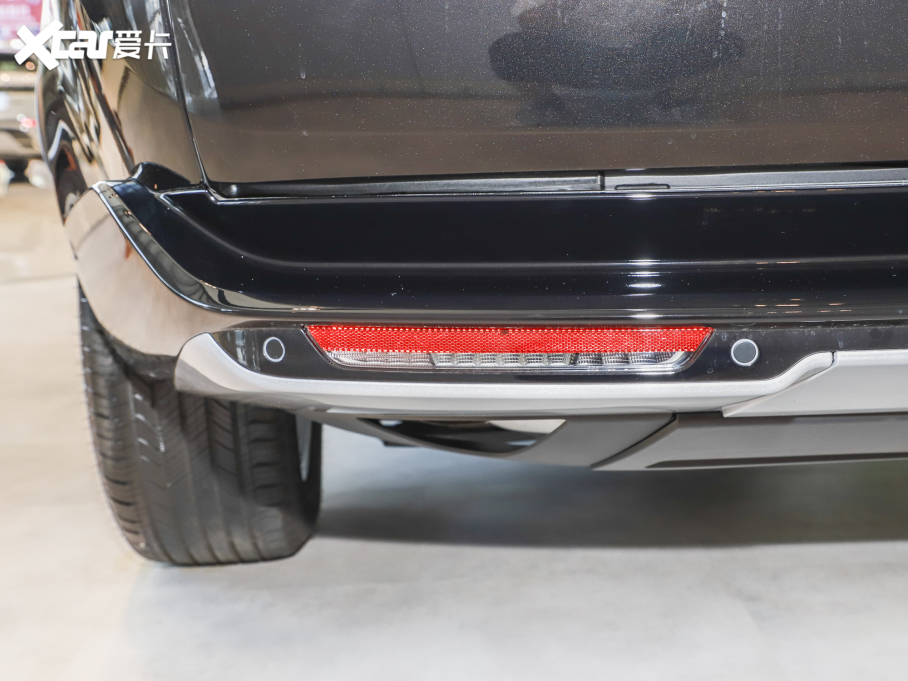 2023 3.0 L6 360PS ʢ