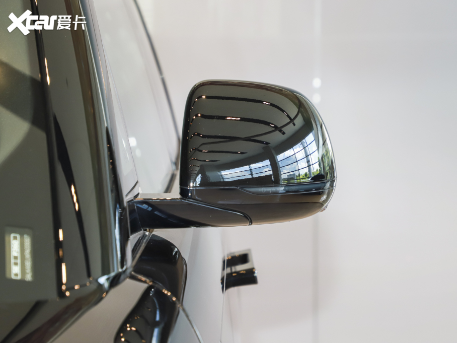 2023 3.0 L6 360PS ʢ