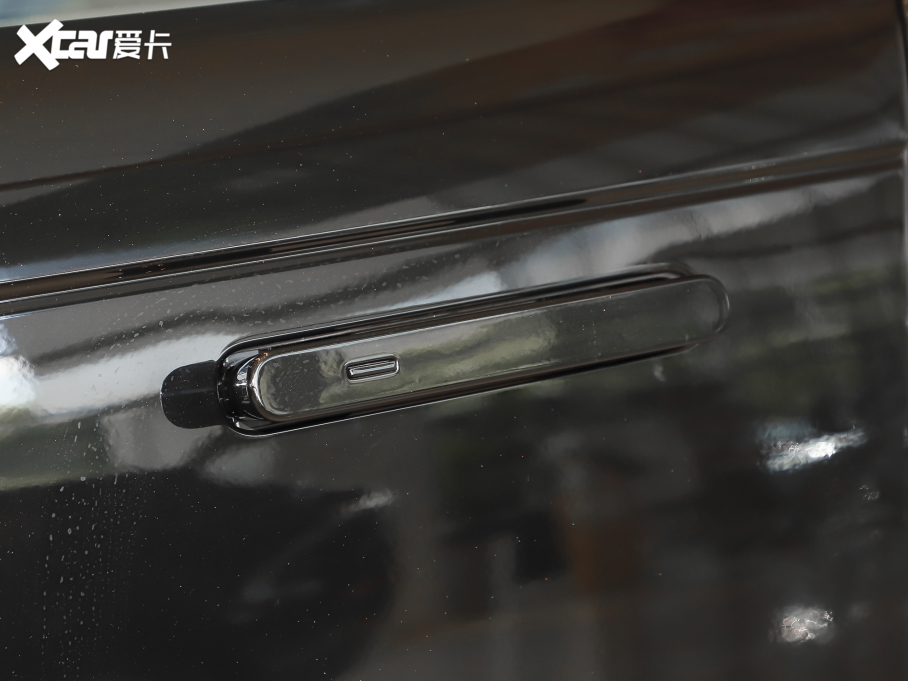 2023 3.0 L6 360PS ʢ