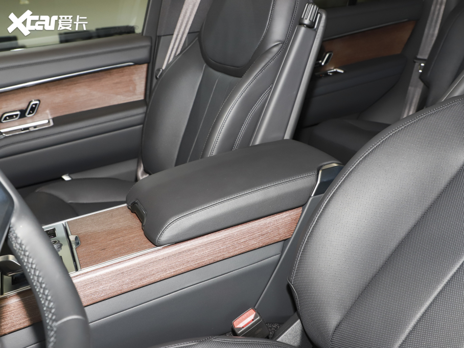 2023 3.0 L6 360PS ʢ