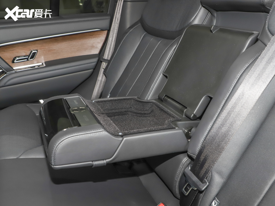 2023 3.0 L6 360PS ʢ