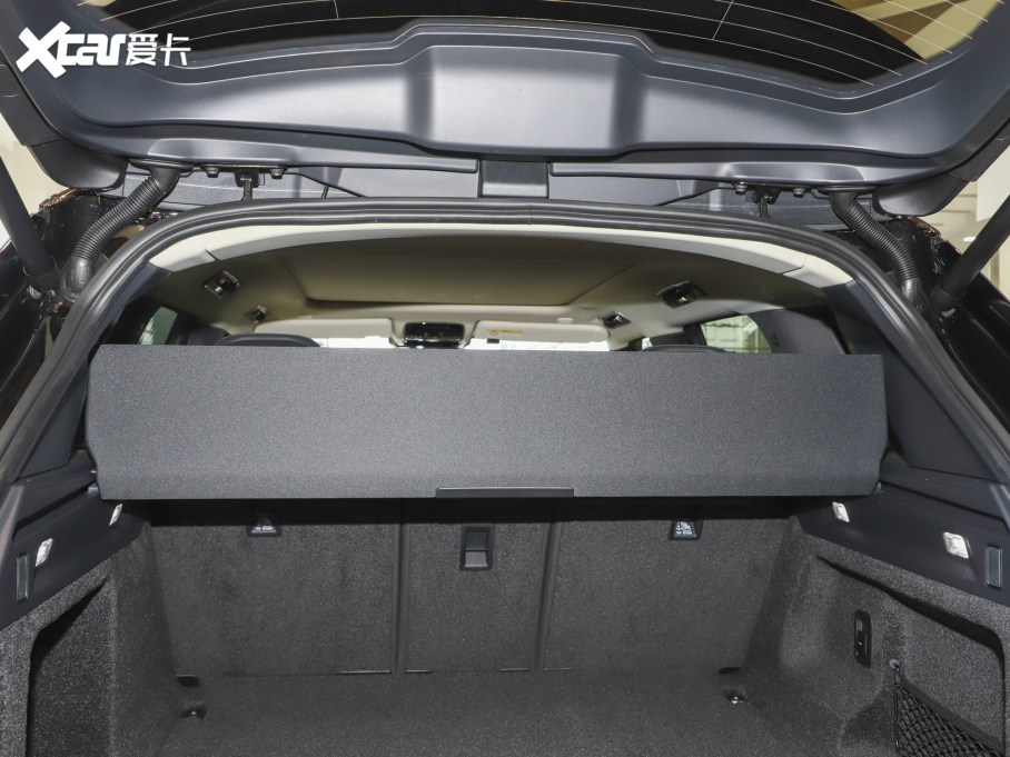 2023 3.0 L6 360PS ʢ