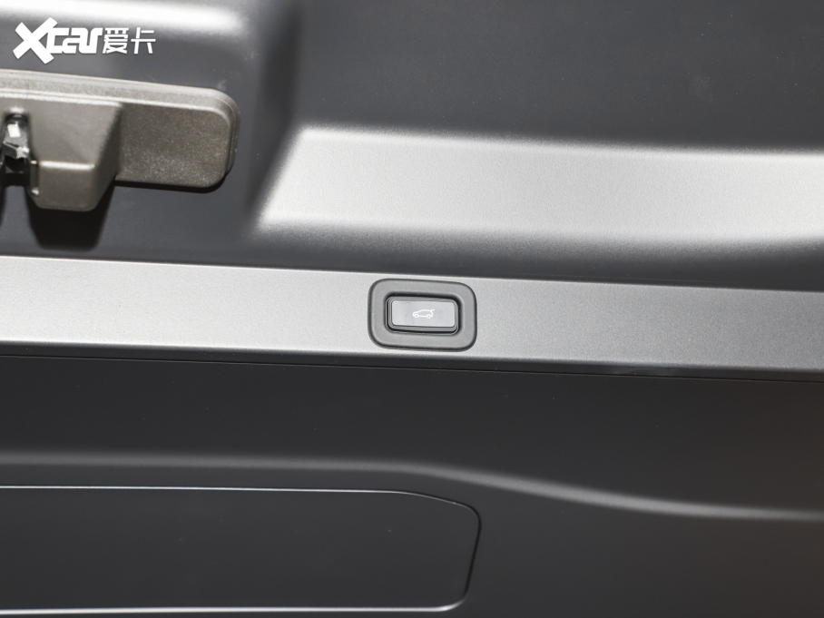 2023 3.0 L6 360PS ʢ