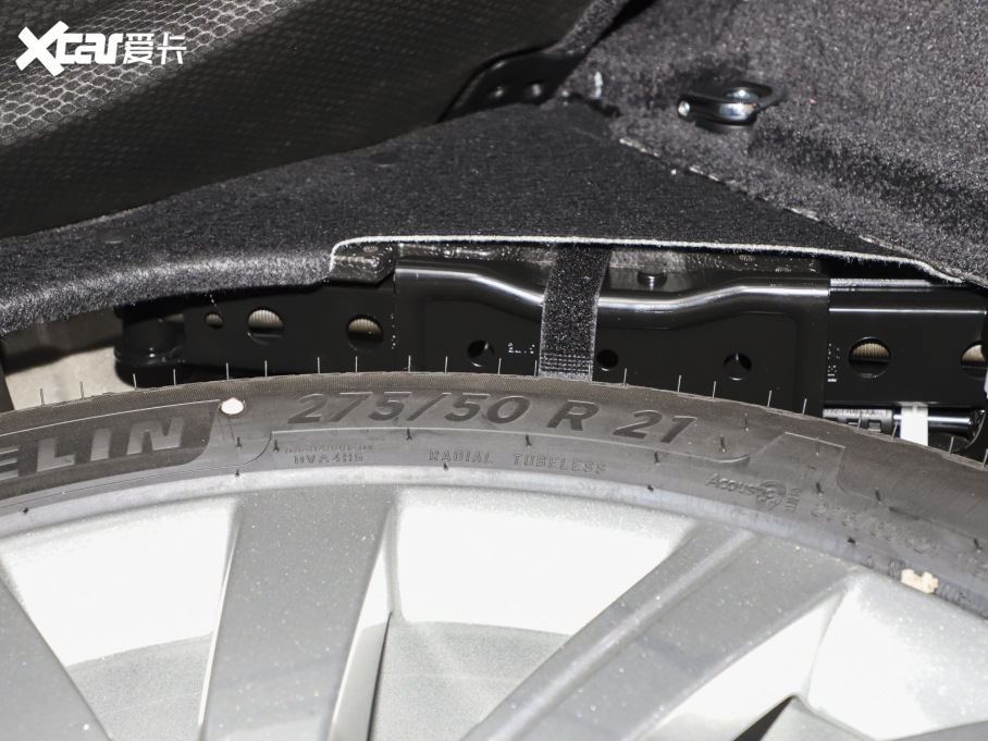 2023 3.0 L6 360PS ʢ