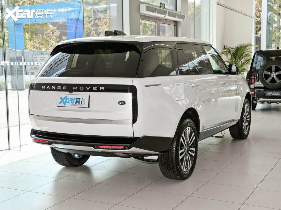 2023 3.0 L6 400PS L