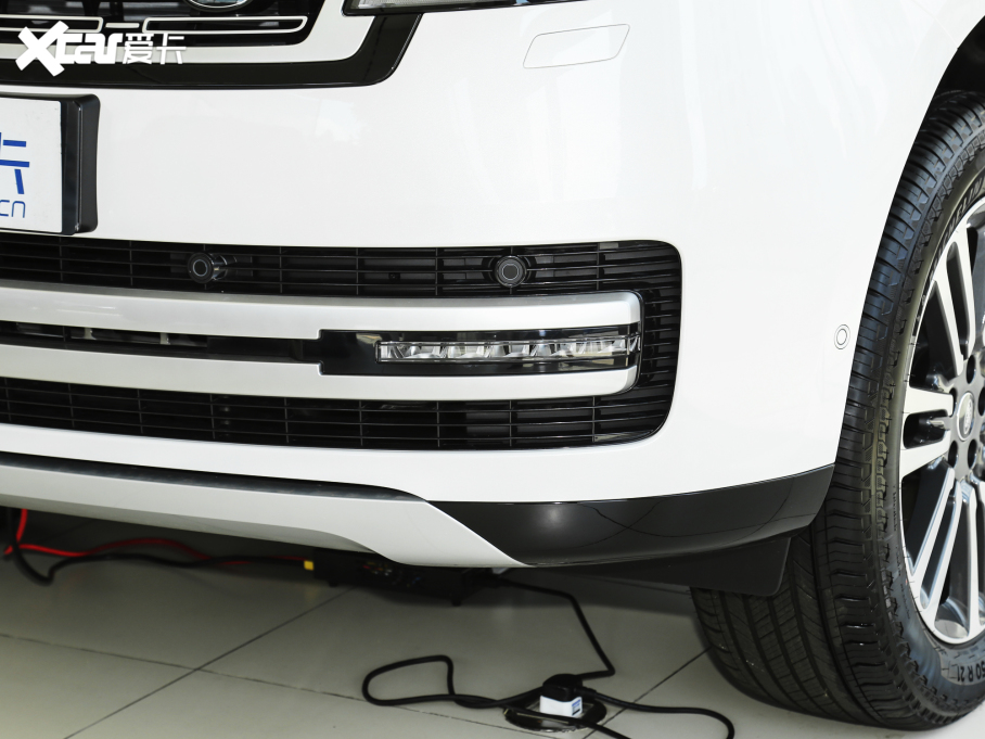 2023 3.0 L6 400PS L