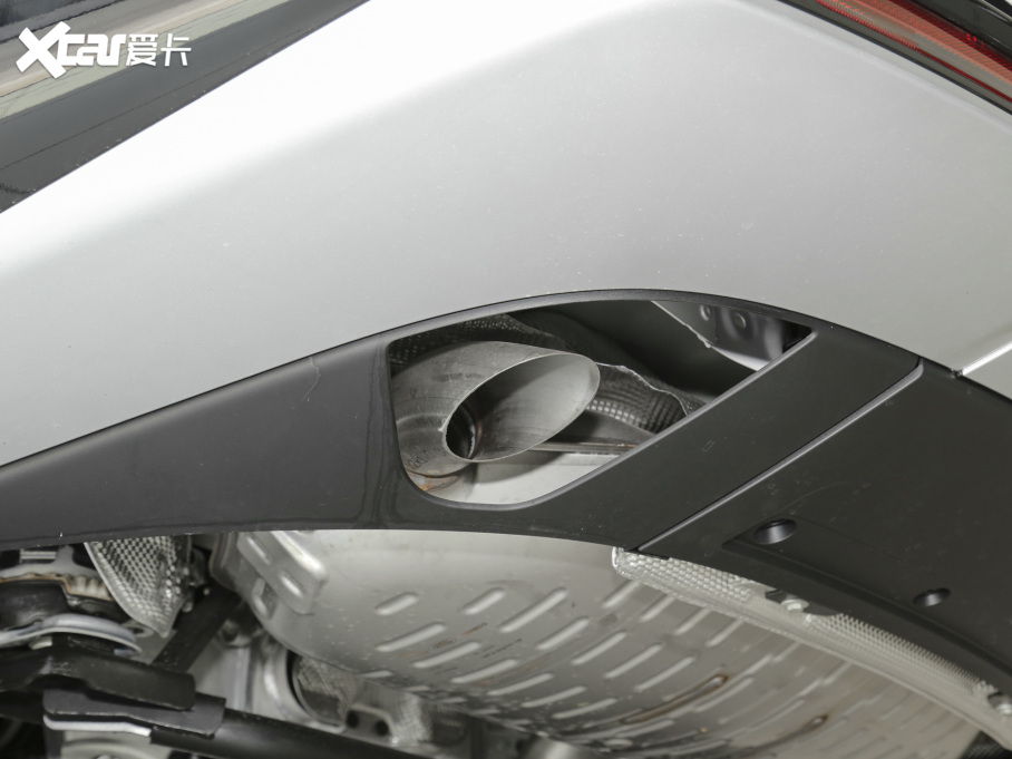 2023 3.0 L6 400PS L