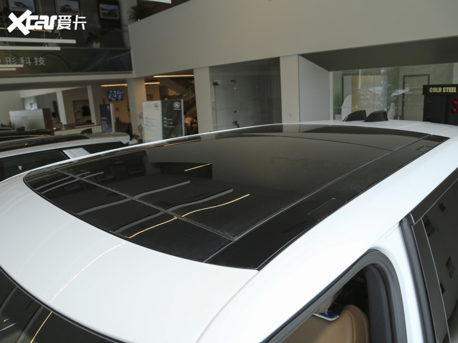 2023 3.0 L6 400PS L