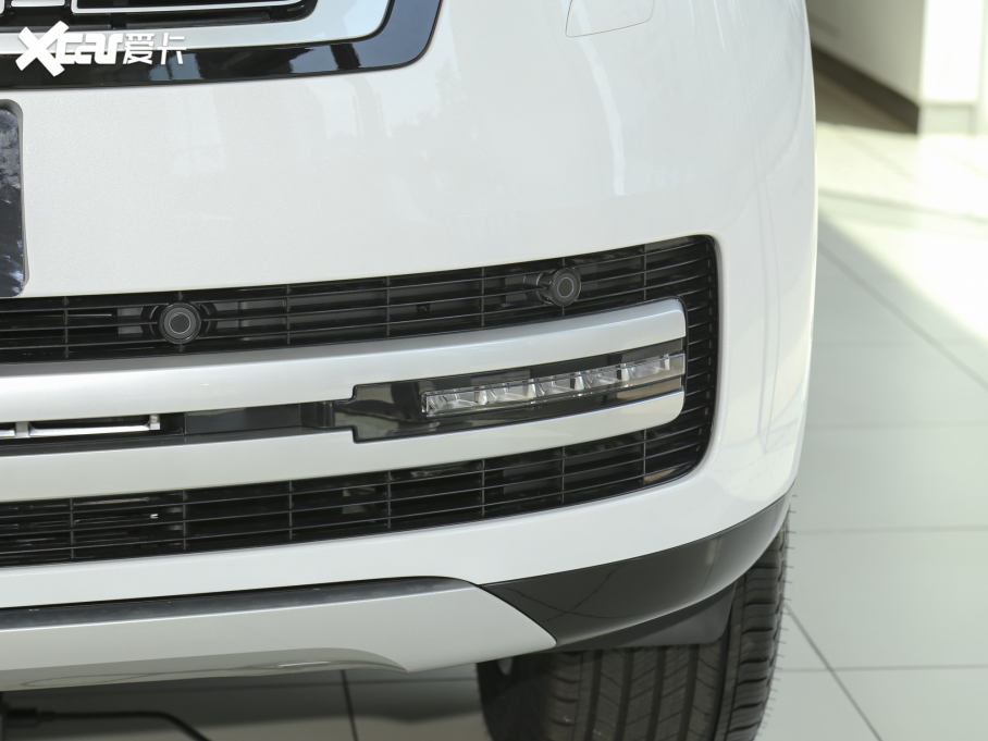 2023 3.0 L6 400PS L