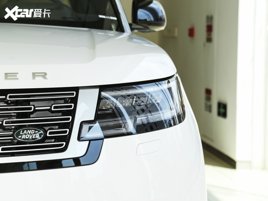 2023 3.0 L6 400PS L