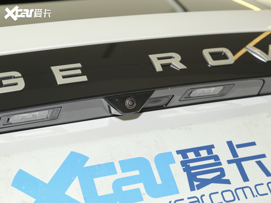 2023 3.0 L6 400PS L