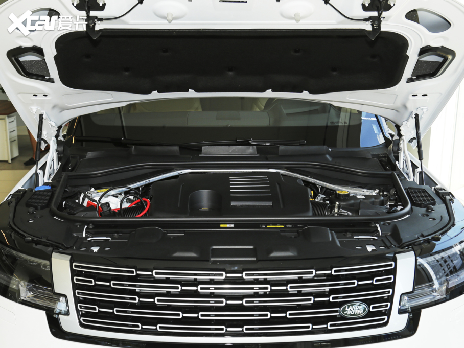 2023 3.0 L6 400PS L