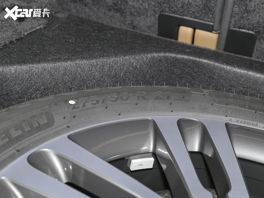 2023 3.0 L6 400PS (chung)L