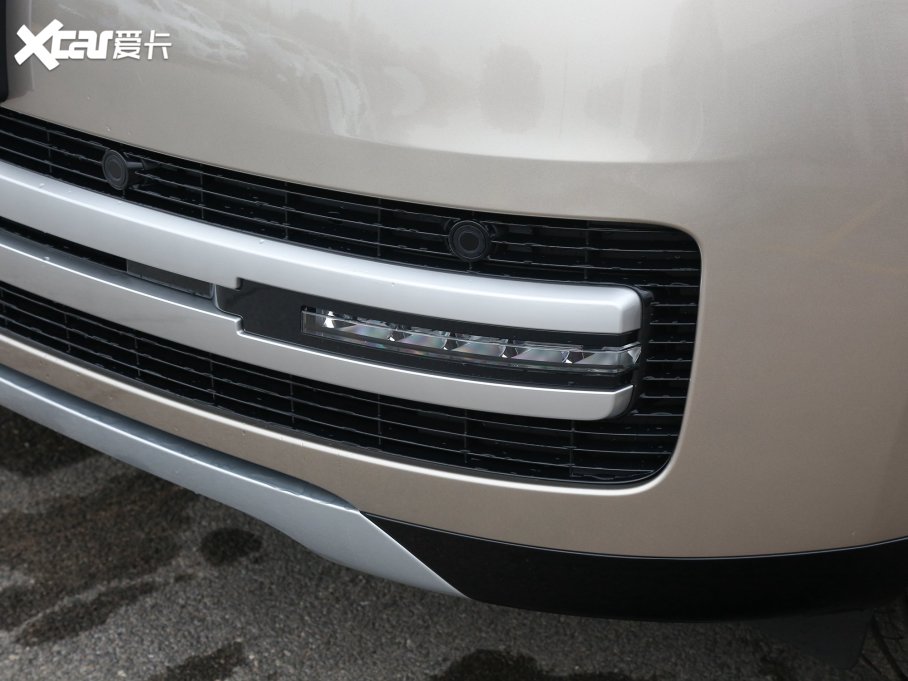 2023 3.0 L6 400PS ䷶L