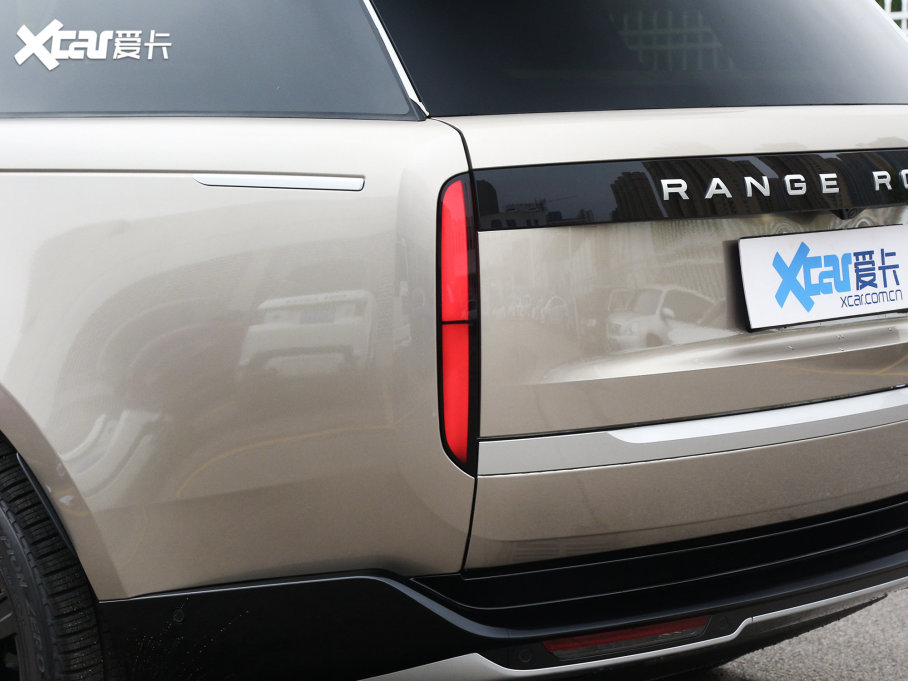 2023 3.0 L6 400PS ䷶L