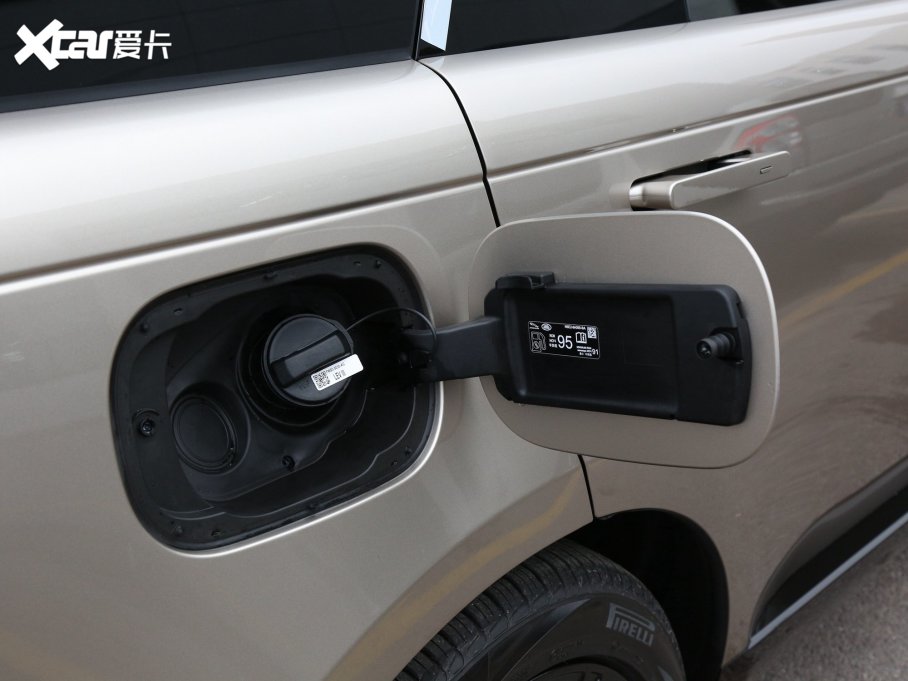 2023 3.0 L6 400PS ䷶L