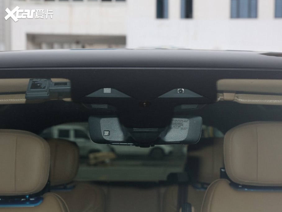 2023 3.0 L6 400PS ䷶L