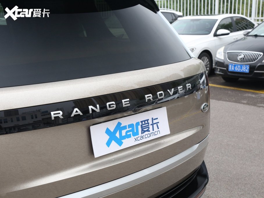 2023 3.0 L6 400PS ䷶L