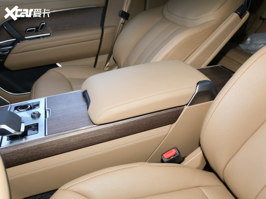 2023 3.0 L6 400PS ䷶L