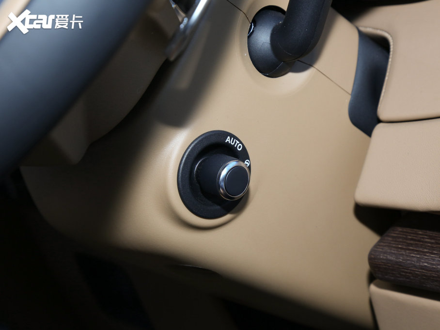 2023 3.0 L6 400PS ䷶L