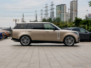 20234.4 V8 530PS װl ȣң