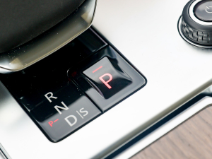 20234.4 V8 530PS װl v܇Ƅ