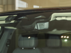 20233.0 L6 360PS ʢ ^