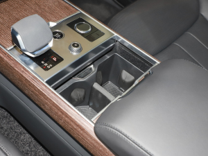 20233.0 L6 360PS ʢ ǰű