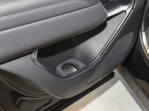 20233.0 L6 360PS ʢ Tg