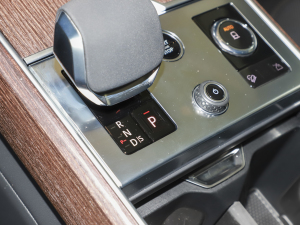 20233.0 L6 360PS ʢ v܇Ƅ