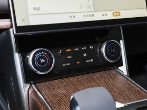 20233.0 L6 360PS ʢ {{