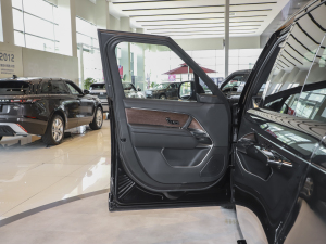 20233.0 L6 360PS ʢ {λ܇T