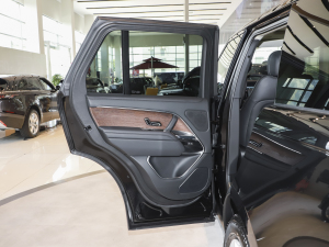 20233.0 L6 360PS ʢ ܇T