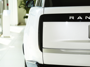 20233.0 L6 400PS (chung)L (x)(ji)^