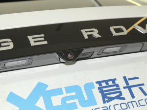 20233.0 L6 400PS (chung)L (x)(ji)^