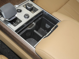 20233.0 L6 400PS L ǰű