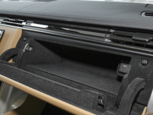 20233.0 L6 400PS L g