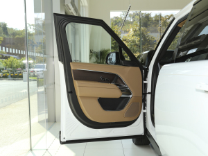 20233.0 L6 400PS (chung)L {λ܇T