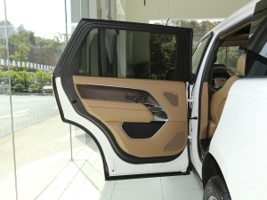 20233.0 L6 400PS (chung)L ܇T