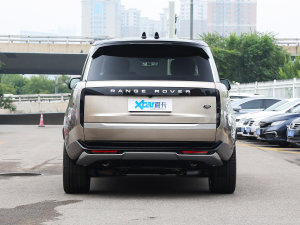 2023款3.0 L6 400PS 典范加长版 正后	