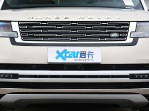 2023款3.0 L6 400PS 典范加长版 中网
