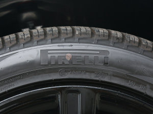 20233.0 L6 400PS ䷶L ݆̥Ʒ