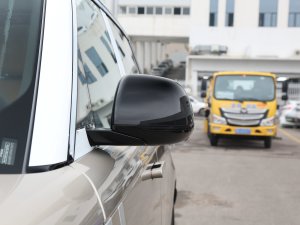 20233.0 L6 400PS ䷶L ^