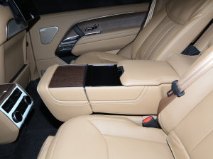 20233.0 L6 400PS ䷶L 